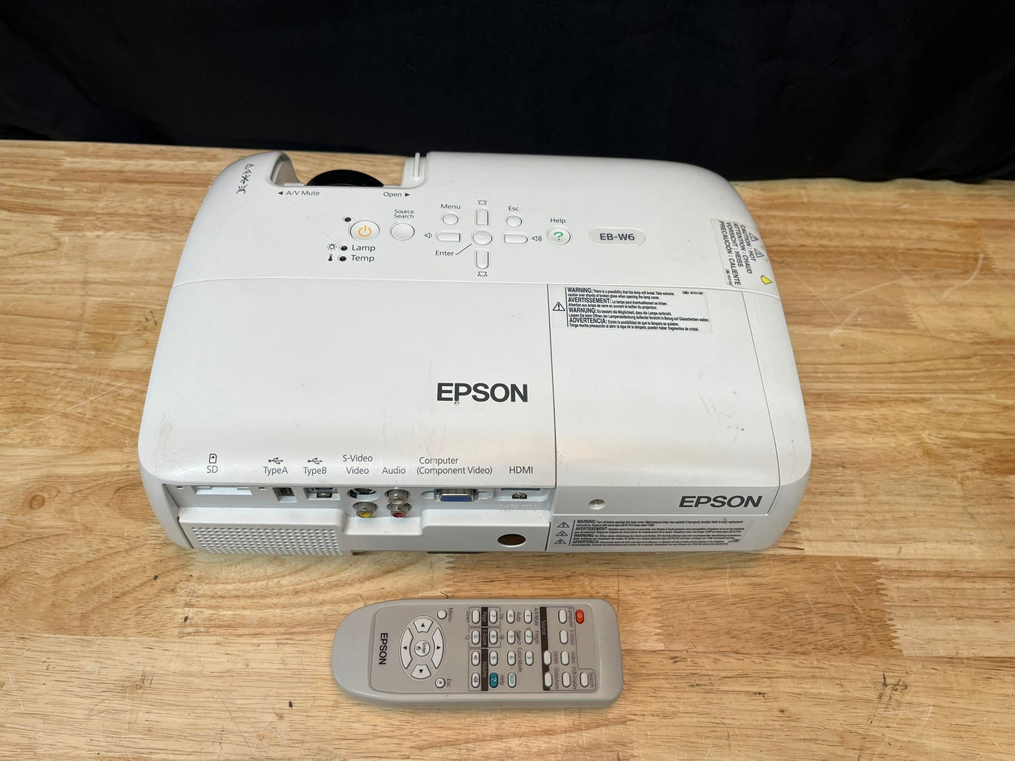 Epson EB-W6 Projector